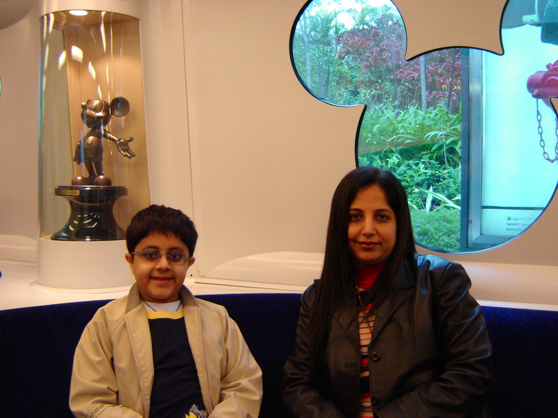 Disneyland Hong Kong 02